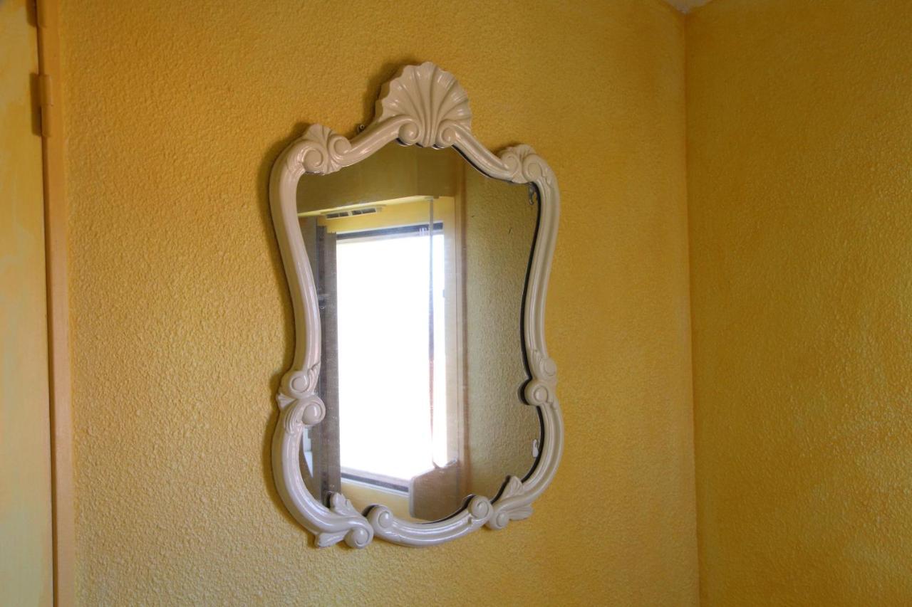 Apartmán De La Couleur Aux Marquises La Londe-les-Maures Exteriér fotografie